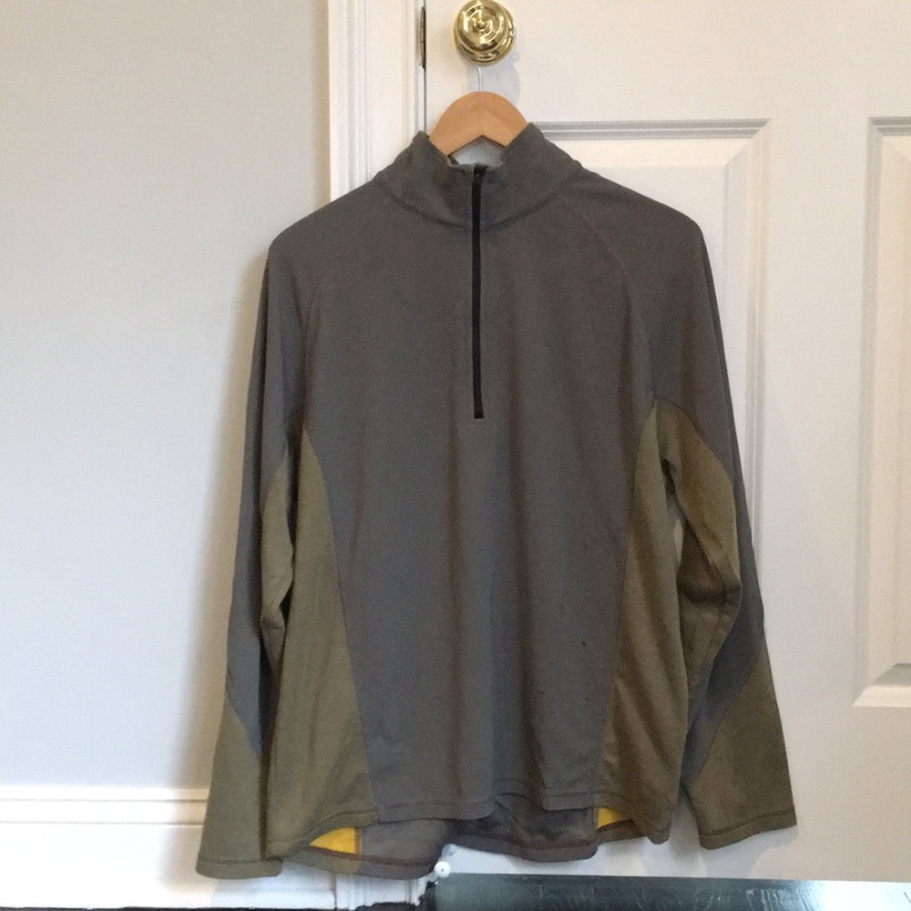 Gap Athletic 1/4 Zip Long Sleeved Shirt